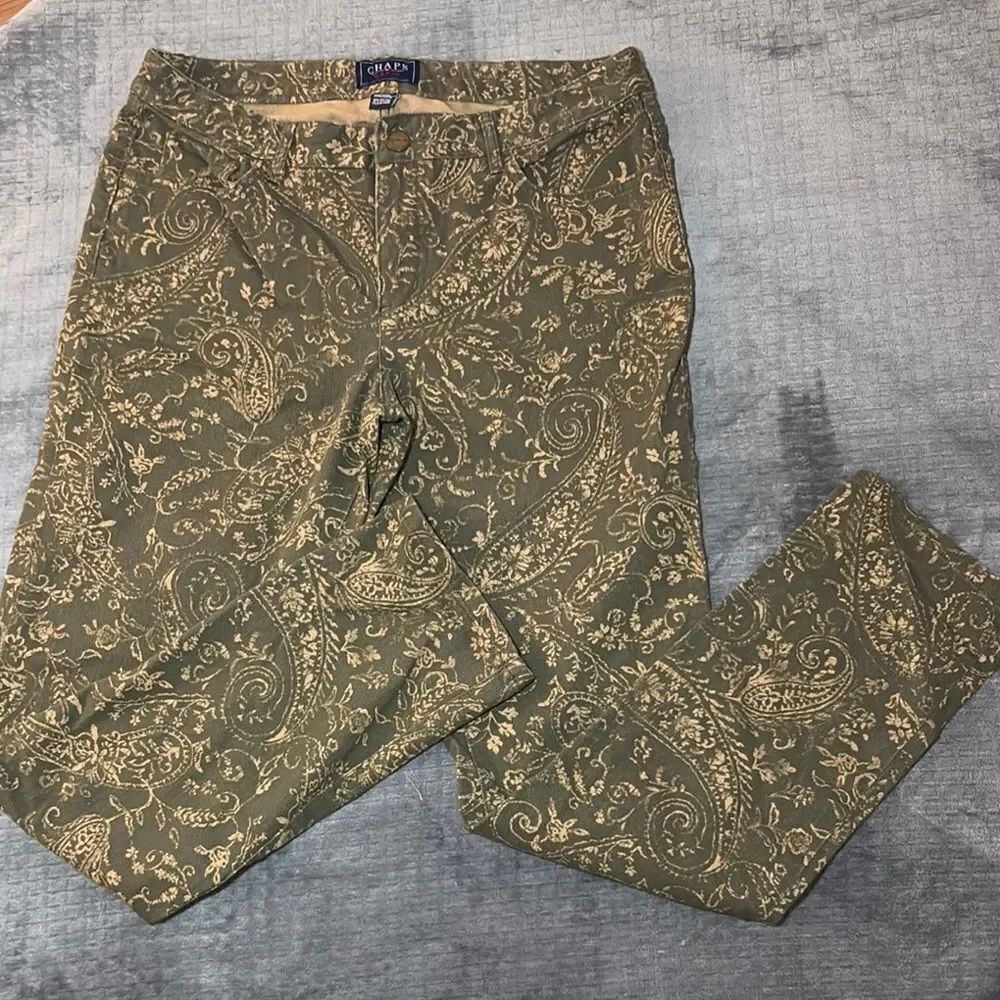 CHAPS Denim Jeans with Paisley Design